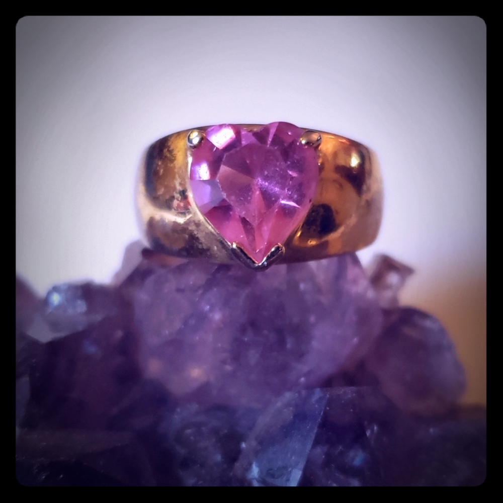 Gold Heart Pink Stone Ring - Women Jewelry - Picture 4 of 8